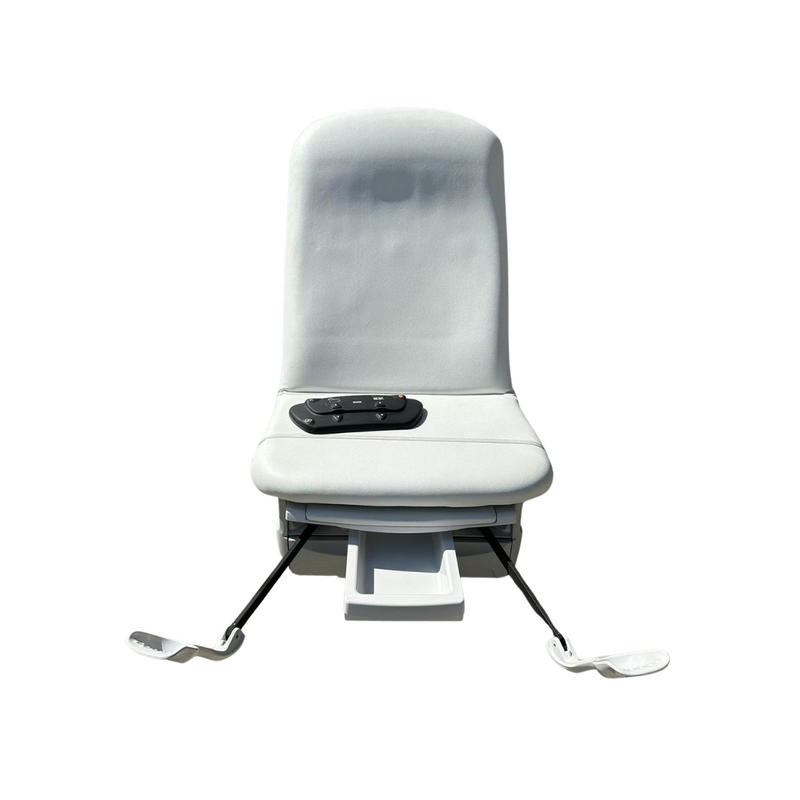 Midmark 626 Barrier Free Examination Chair IQ Scale Wireless Hand/Foot Control NEW, OPEN BOX