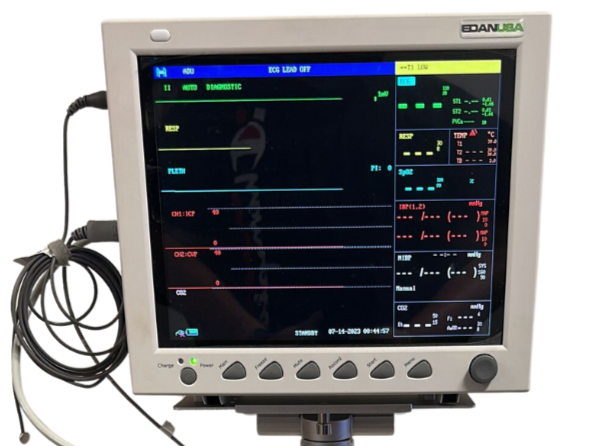 Edan iM8 Patient Monitor - Barely Used - All Parameters - *Cart not included